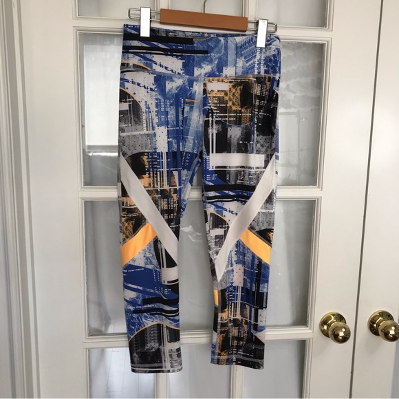 Reebok Speedwick Cropped Leggings Multicolour Abstract Print Size Small - Picture 1 of 7